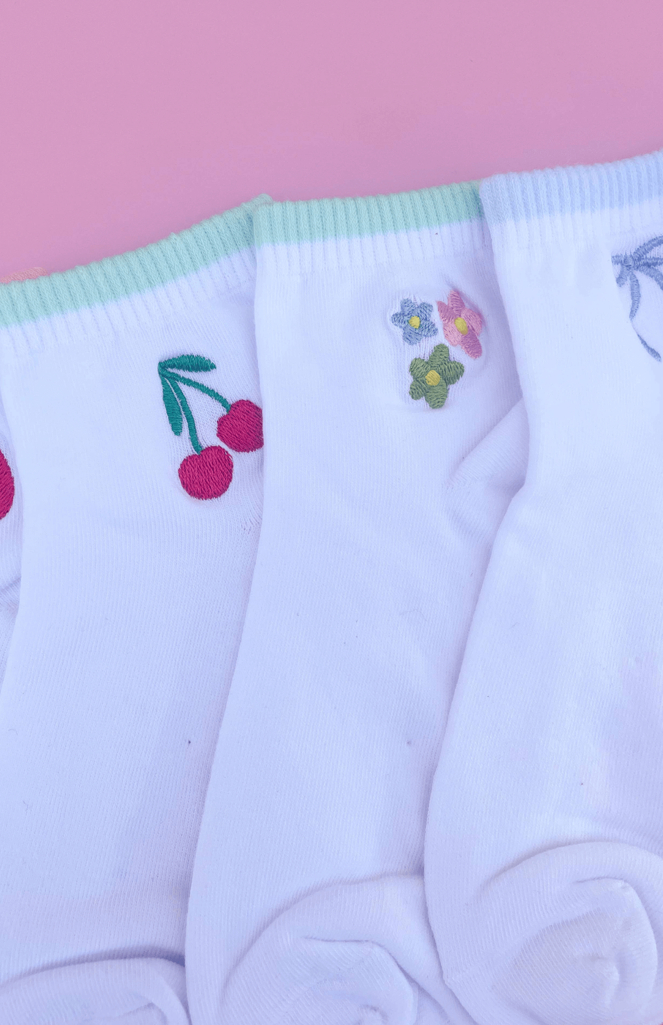 Embroidered Ankle Socks