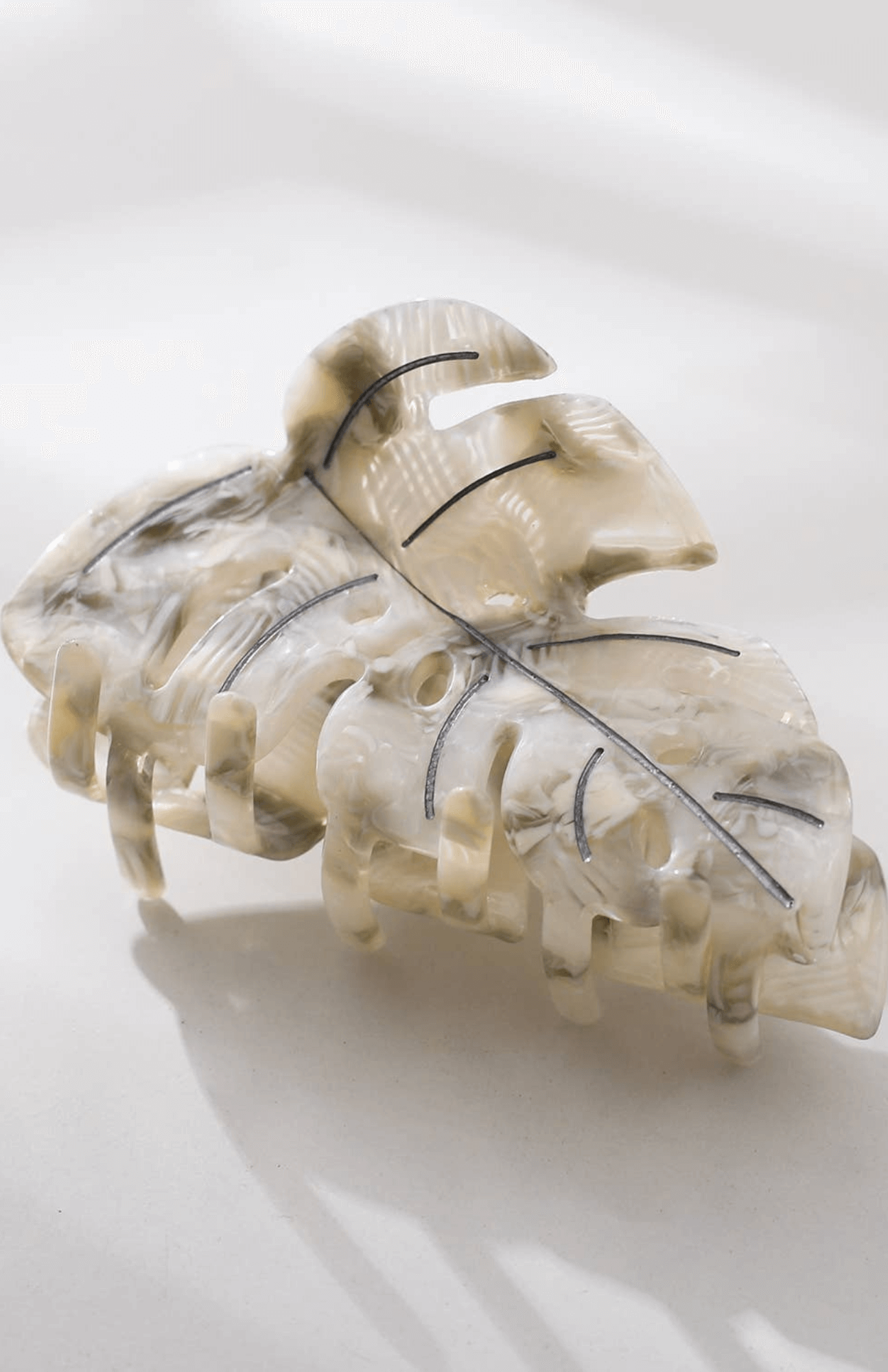 Monstera Leaf Claw Clip