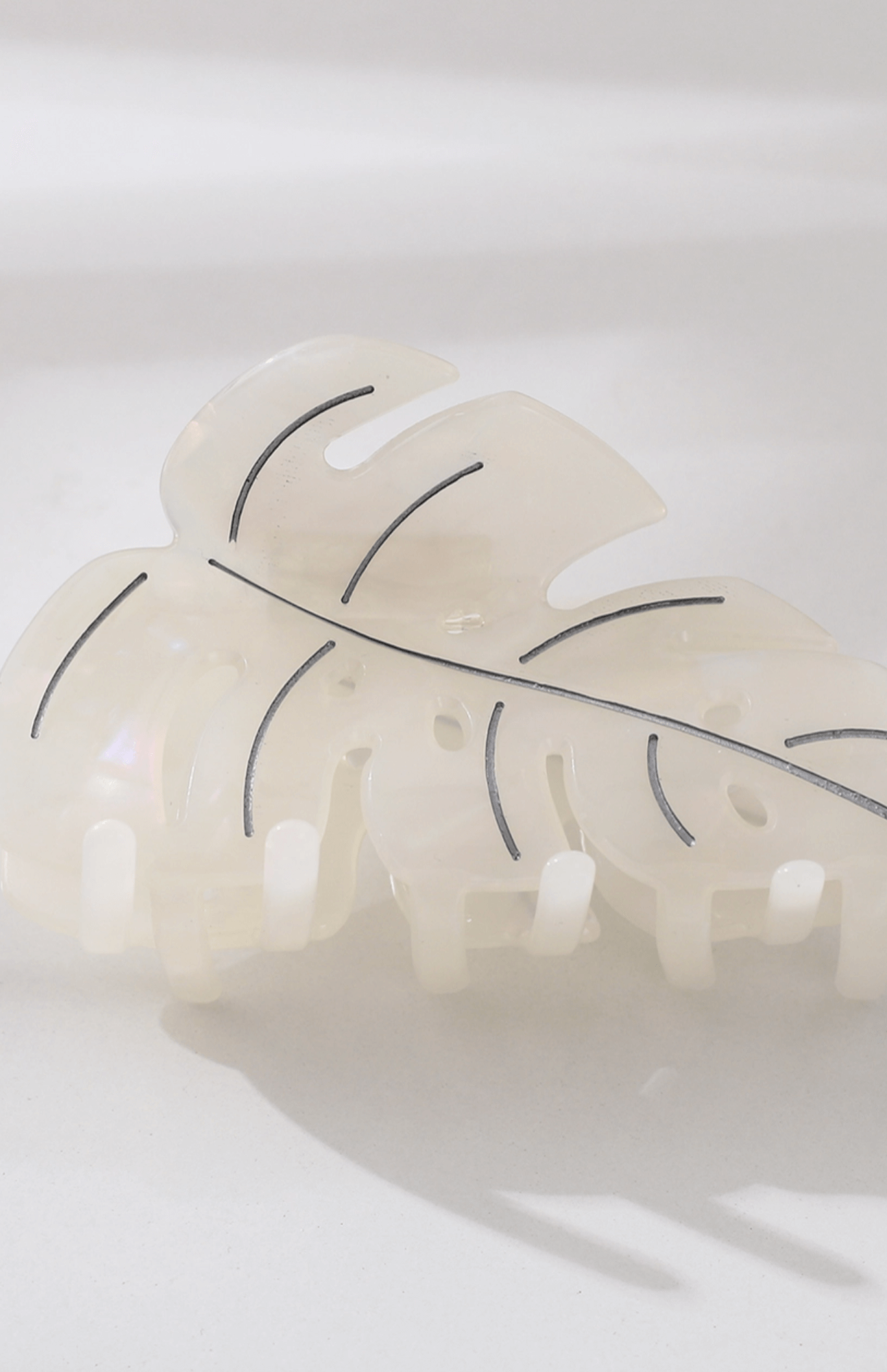 Monstera Leaf Claw Clip